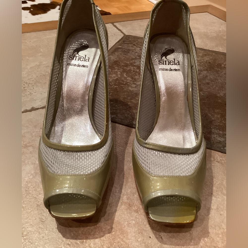 Sinela Women's Peep-Toe Heels